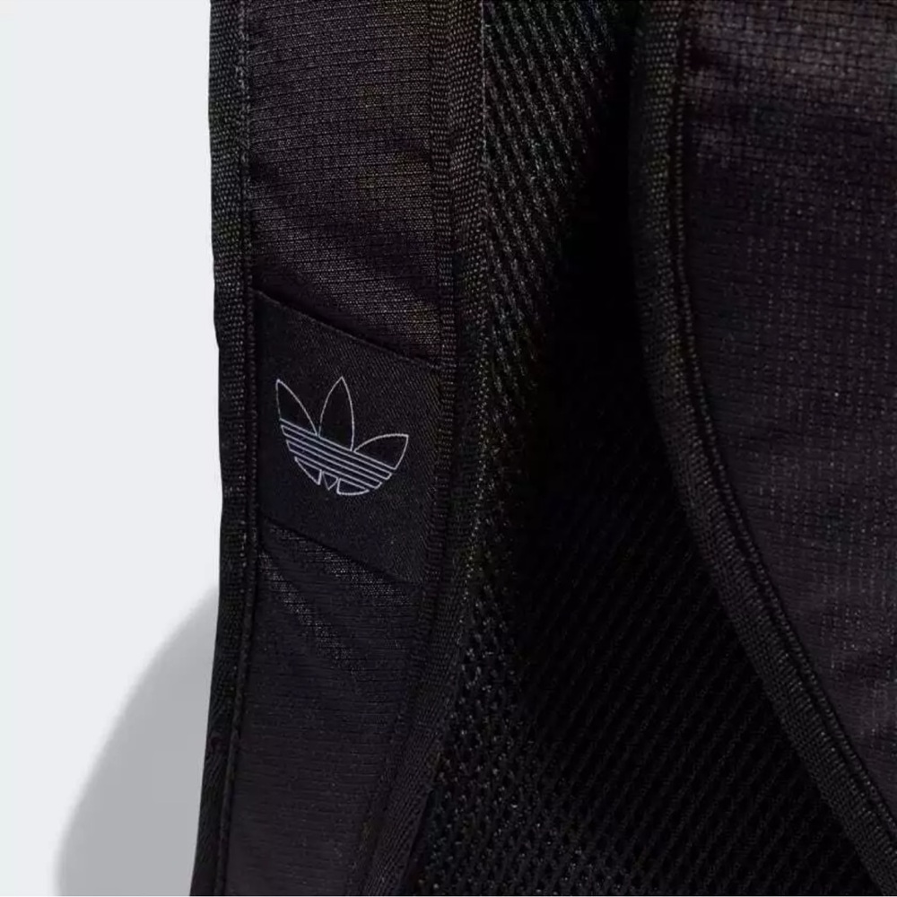 NWT adidas Adicolor Backpack - Picture 6 of 11